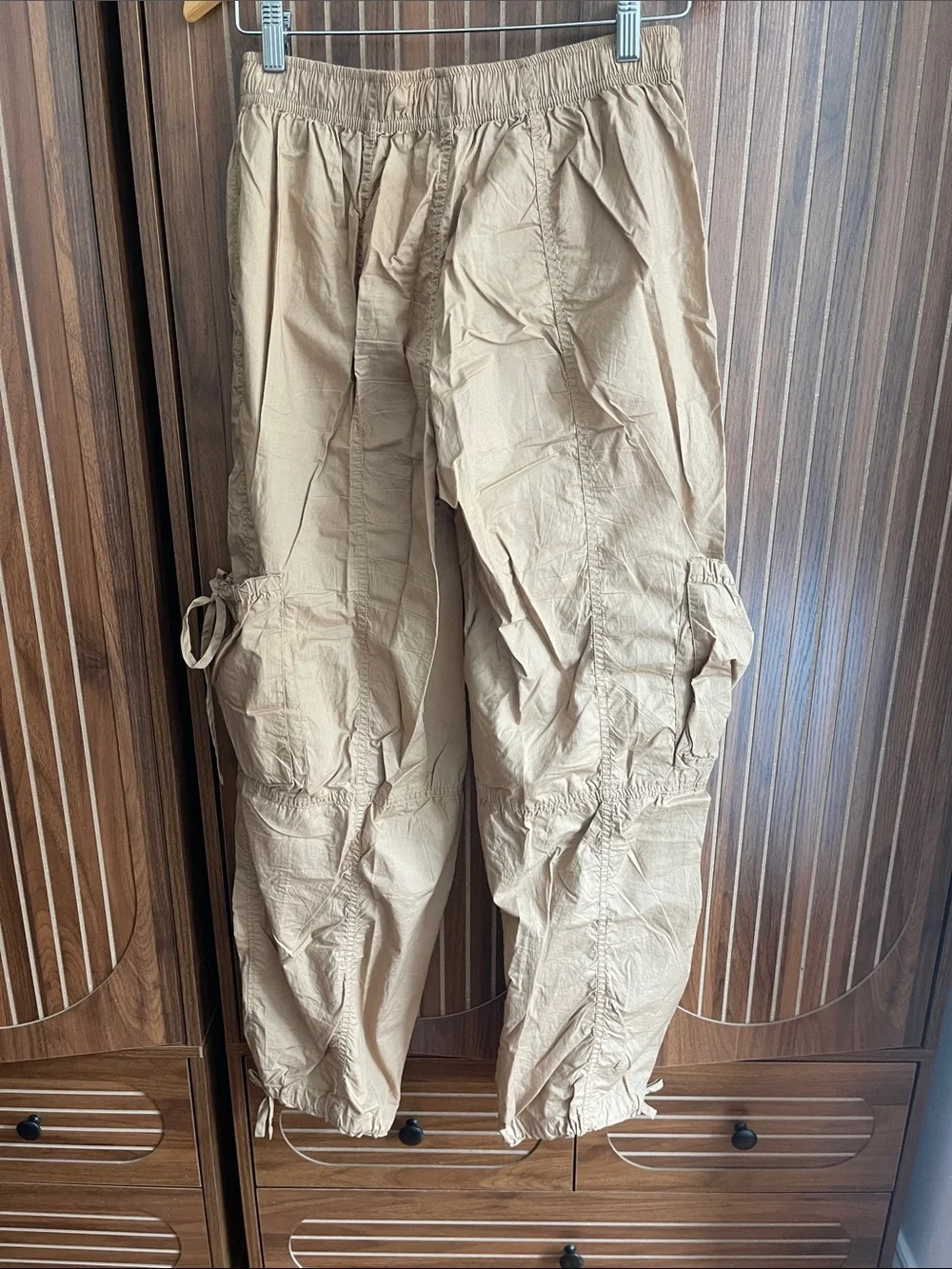 Abercrombie & Fitch Cargo Parachute Utility Pant Joggers Tan